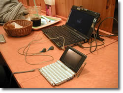 バイオC1と無線LAN内蔵のクリエ「UX-50」